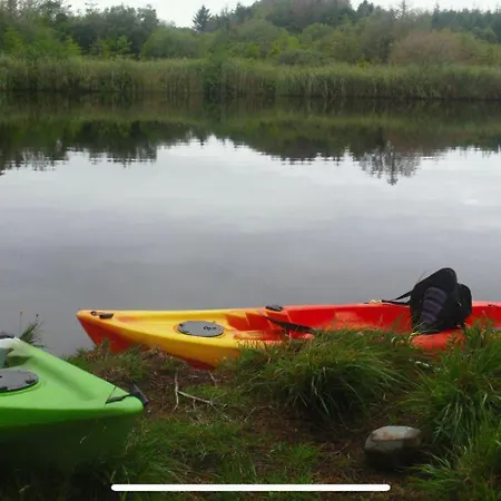 Thatched 4 Persons *