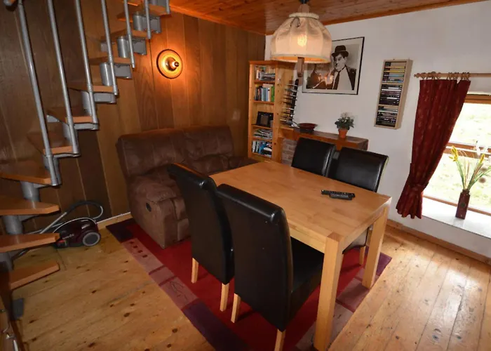 Thatched 4 Persons Appartement *